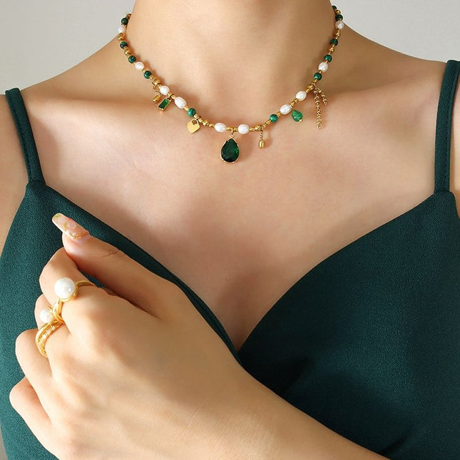 18K gold plated Stainless steel necklace Baroque pearl and green beads